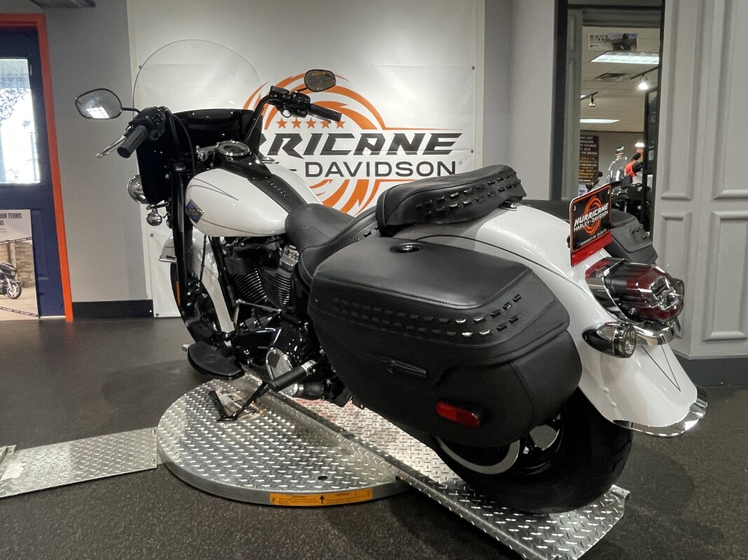 2025 Harley-Davidson Heritage Classic – Timeless Design, Modern Power - Photo 6