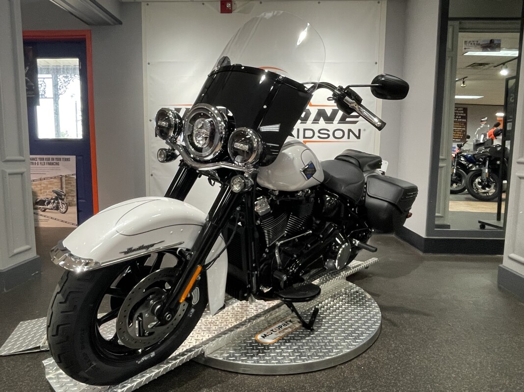 2025 Harley-Davidson Heritage Classic – Timeless Design, Modern Power - Photo 4