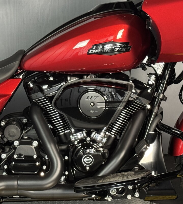 2025 Harley-Davidson Road Glide FLTRX BRILLIANT RED - Photo 6