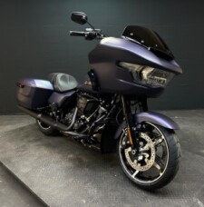 Harley-Davidson<sup>®</sup> Road Glide® 2025 FLTRX PRPL ABYSS DNM thumb 3