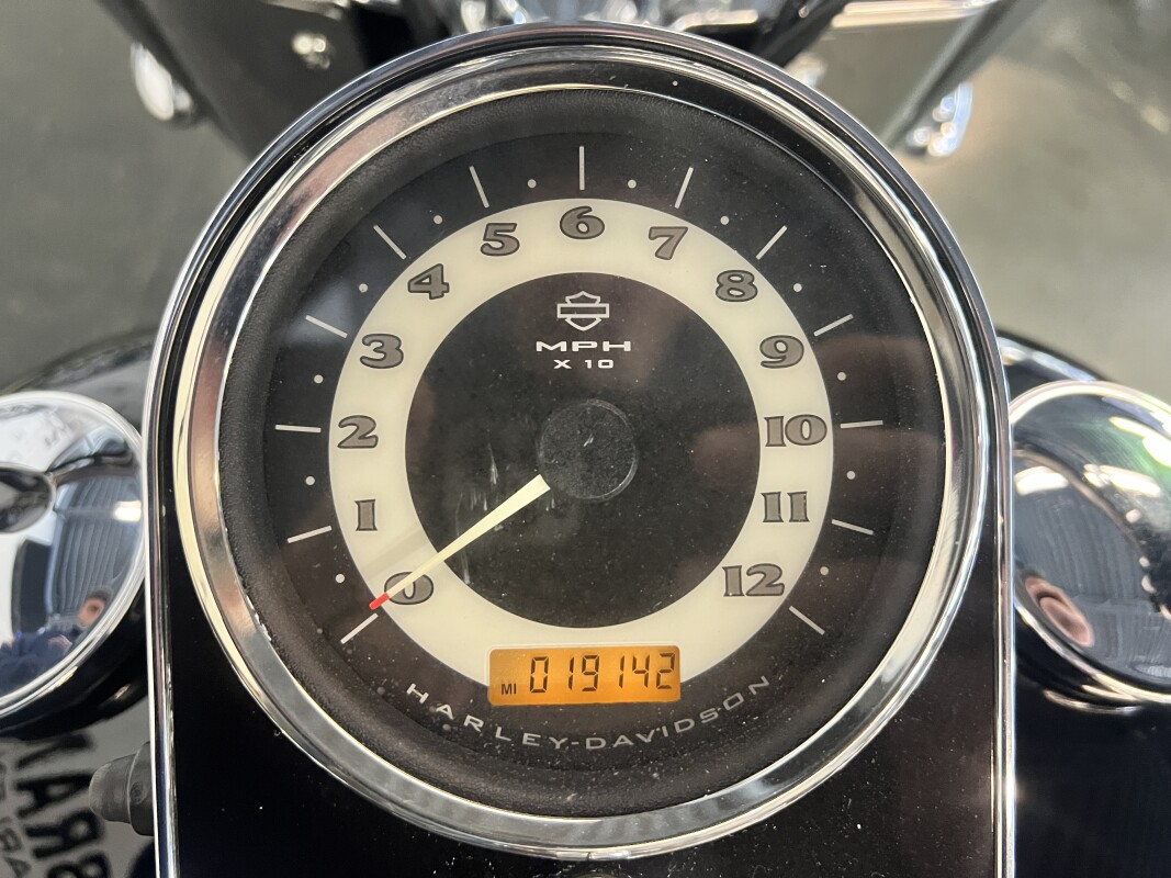 2008 Harley-Davidson Softail Deluxe Vivid Black - Photo 6