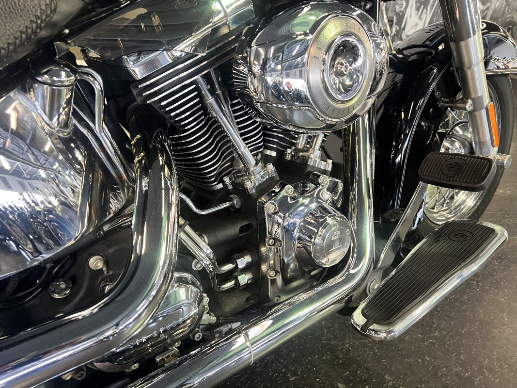 2008 Harley-Davidson Softail Deluxe Vivid Black - Photo 10