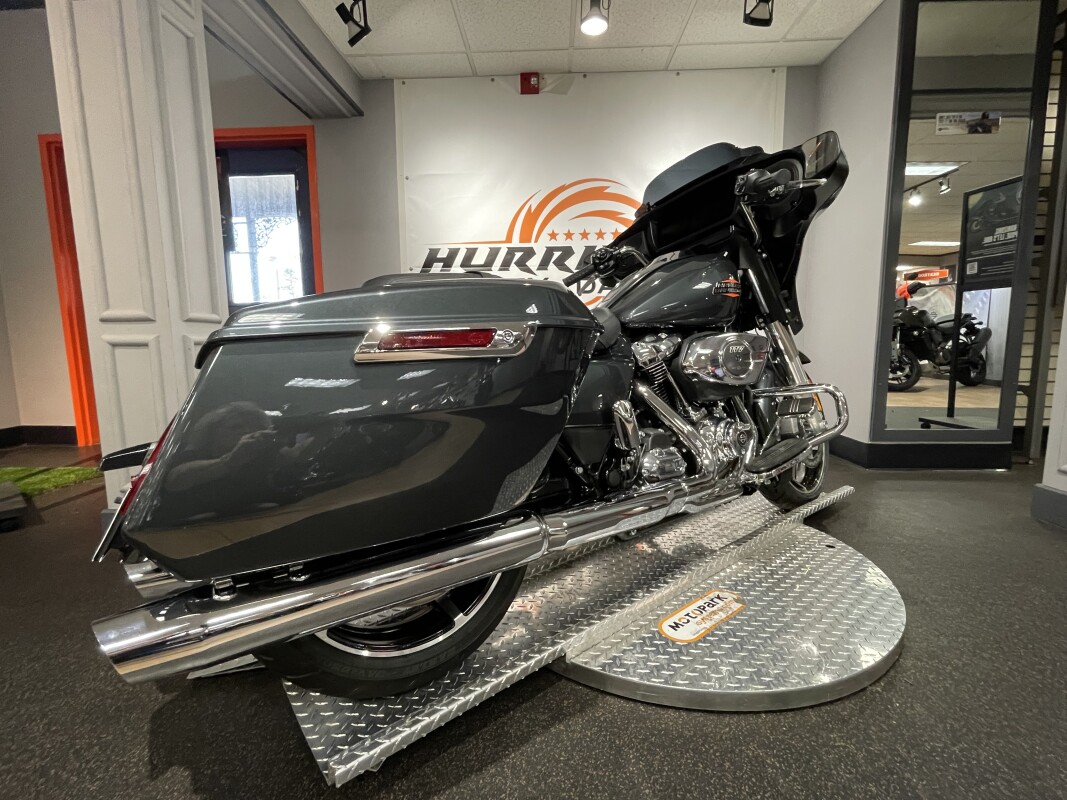 2025 Harley-Davidson Street Glide - Photo 8