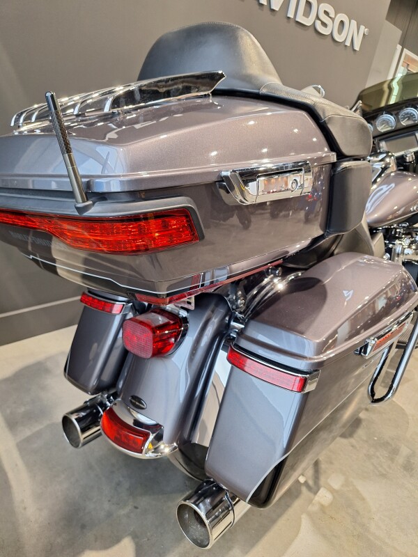 2014 Harley-Davidson Electra Glide Ultra Limited Two-Tone Charcoal Pearl/Viv - Photo 9