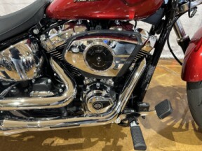 2025 Harley-Davidson<sup>®</sup> Breakout® FXBR 0458697 Brilliant Red thumb 2