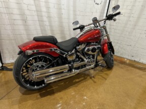 2025 Harley-Davidson<sup>®</sup> Breakout® FXBR 0458697 Brilliant Red thumb 3
