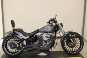 2017 Harley-Davidson Softail Breakout FXSB thumb 2