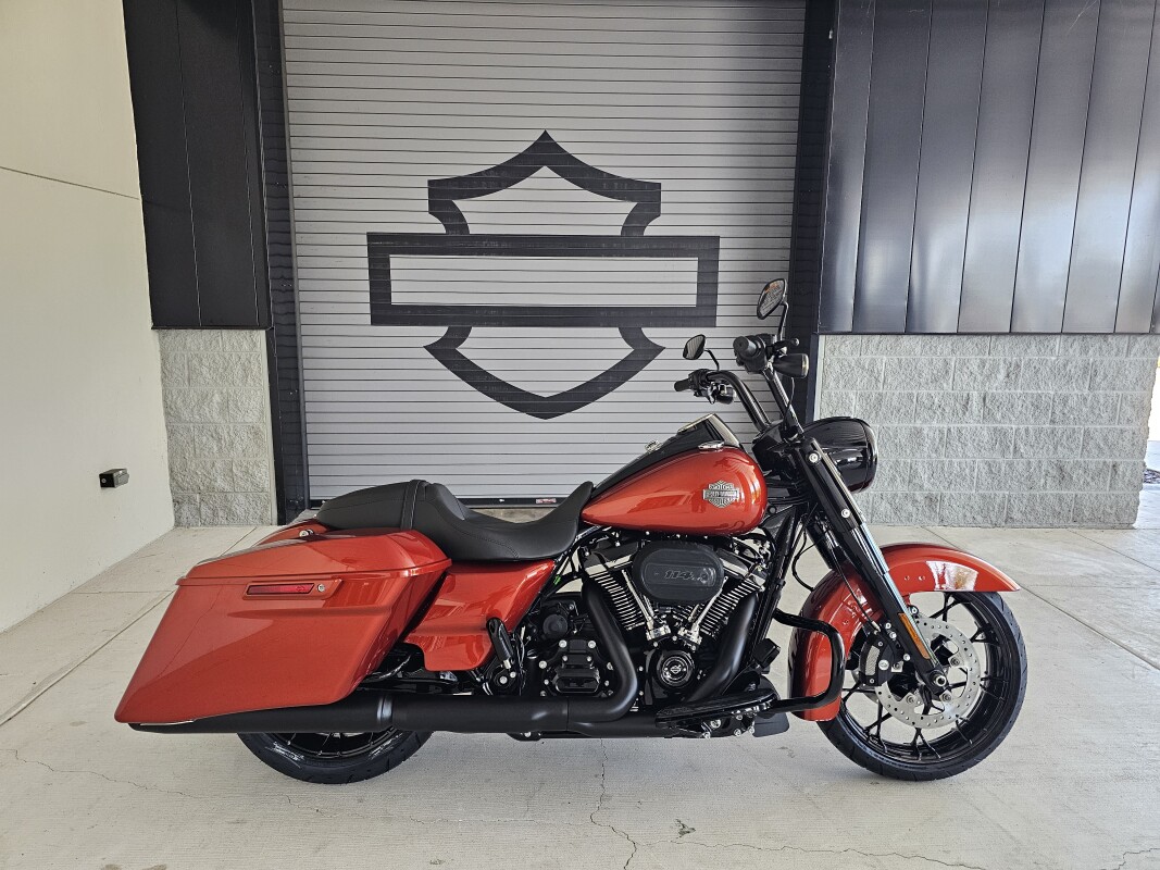 2025 Harley-Davidson<sup>®</sup> Road King<sup>®</sup> Special