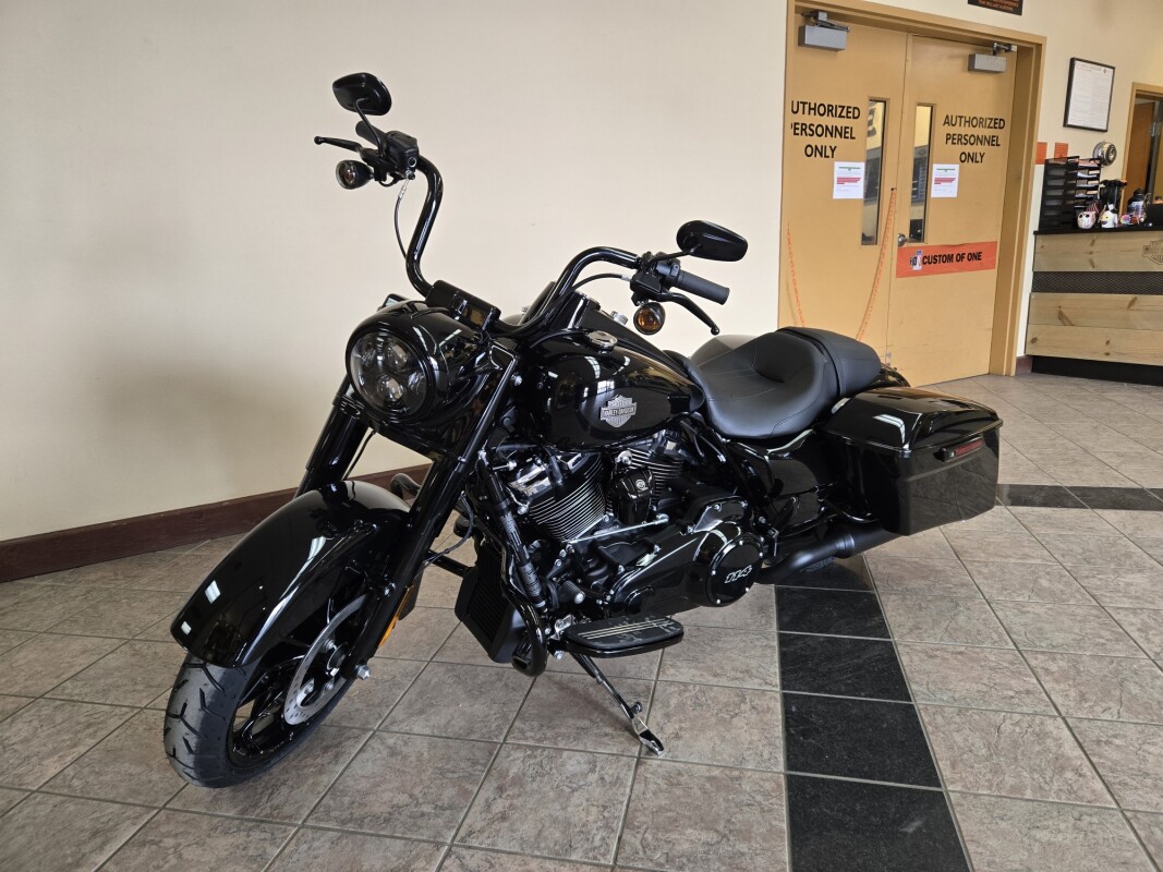 2025 Harley-Davidson Road King Special Vivid Black - Photo 5