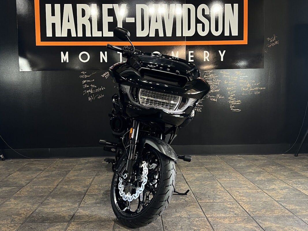 2025 Harley-Davidson CVO Road Glide ST Hot Lap - Photo 4