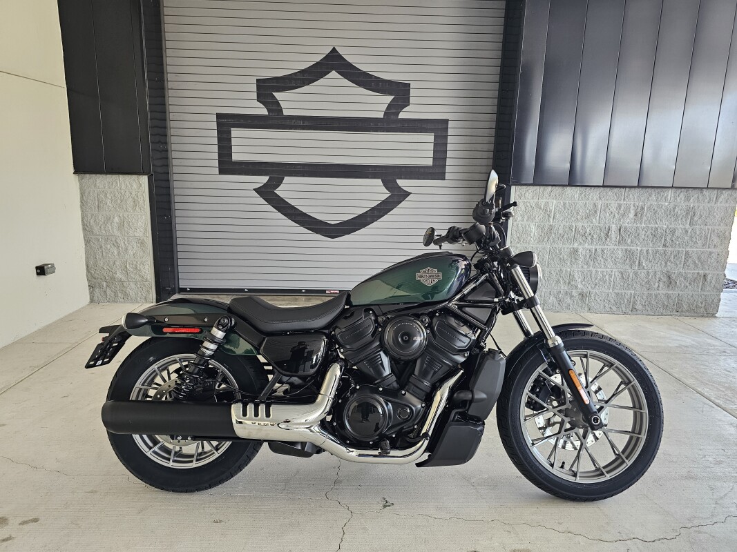 2025 Harley-Davidson<sup>®</sup> Nightster®