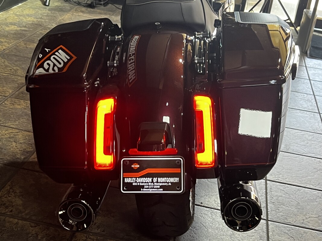 FLHXSE 2024 CVO Street Glide - Photo 7