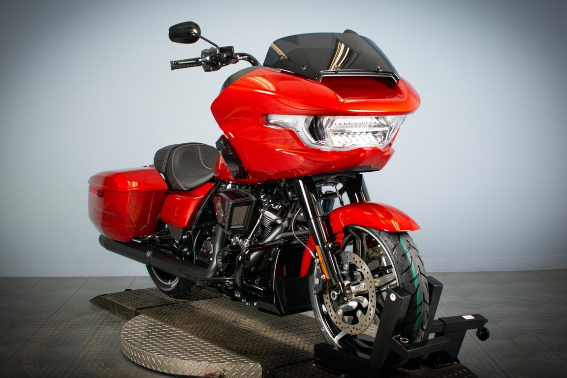 2025 Harley-Davidson Road Glide FLTRX - Photo 2