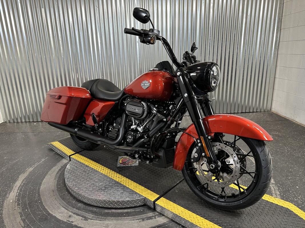 2025 Harley-Davidson Road King Special Whiskey Fire - Photo 2