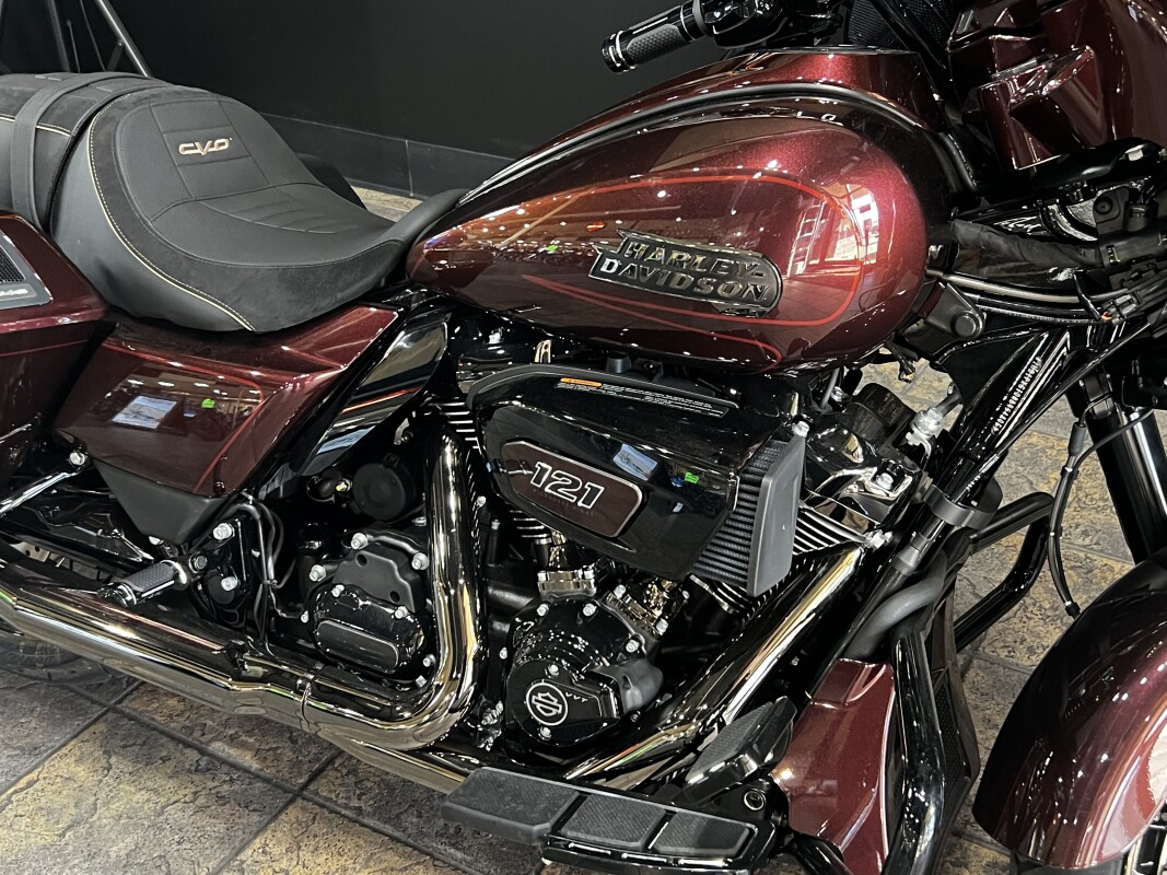 FLHXSE 2024 CVO Street Glide - Photo 4
