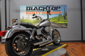 2002 Harley-Davidson<sup>®</sup> Low Rider® thumb 2