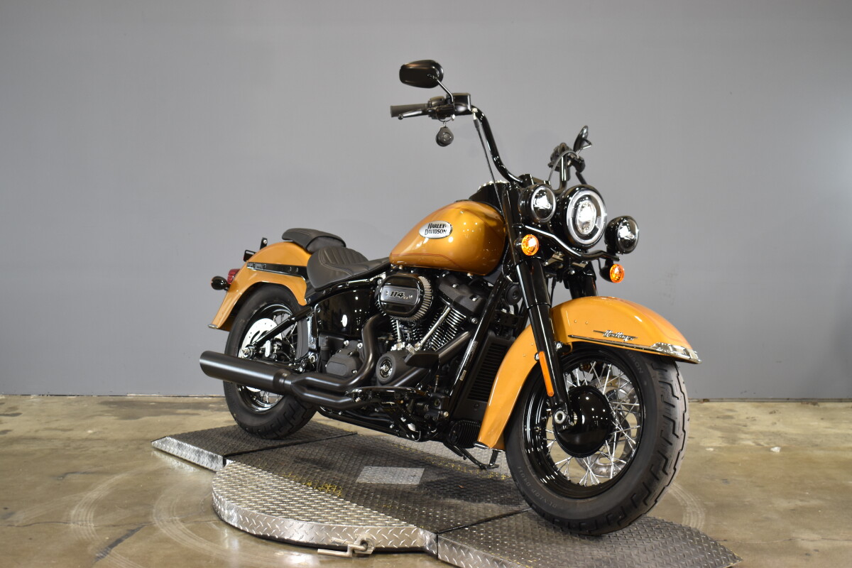 2024 Harley-Davidson Heritage Classic FLHCS - Photo 2