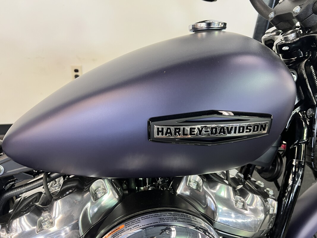 2025 Harley-Davidson Street Bob Purple Abyss Denim FXBB - Photo 2