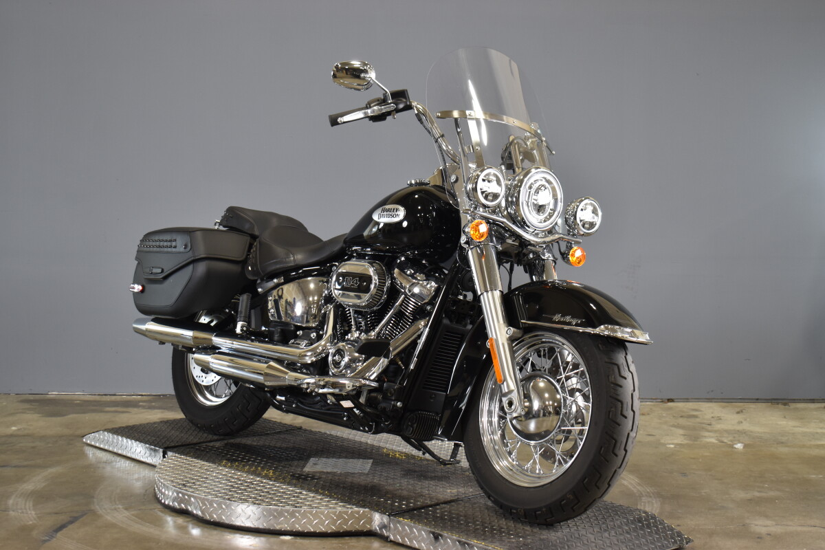 2024 Harley-Davidson Heritage Classic FLHCS - Photo 2