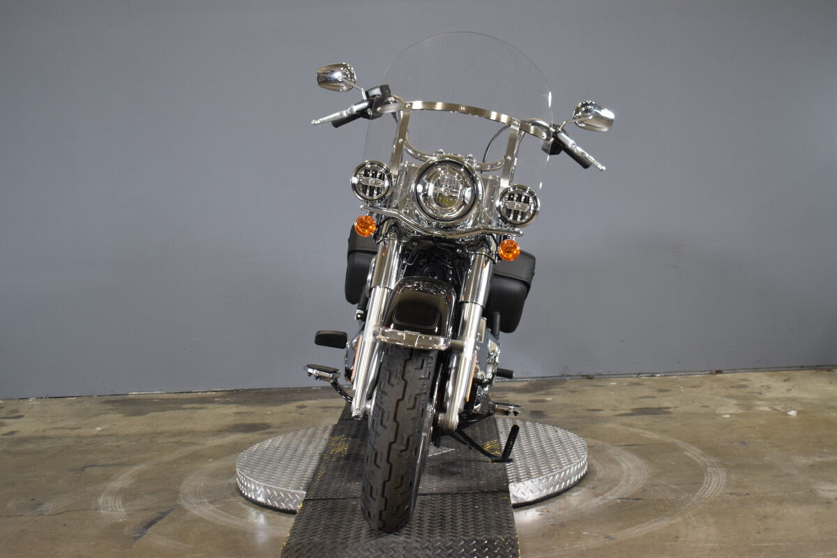 2024 Harley-Davidson Heritage Classic FLHCS - Photo 3