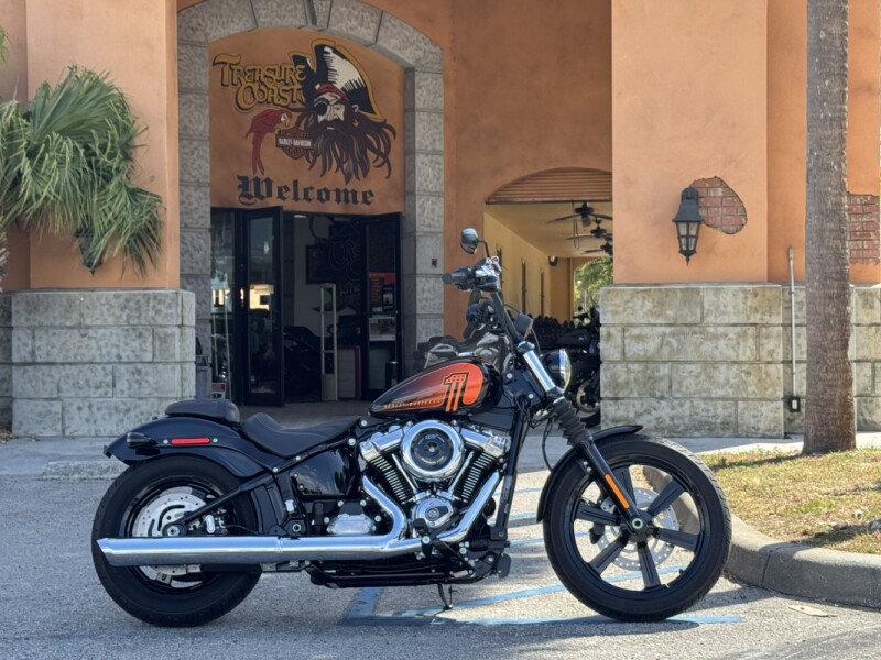 Street Bob<sup>®</sup>