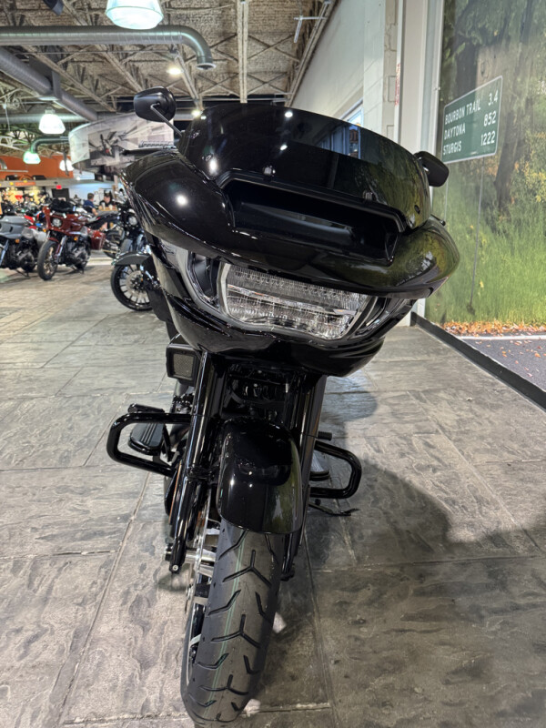 2025 Harley-Davidson Road Glide - Photo 6