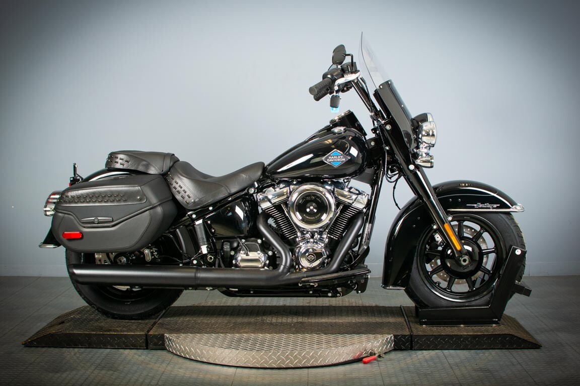 2025 Harley-Davidson Heritage Classic FLHC