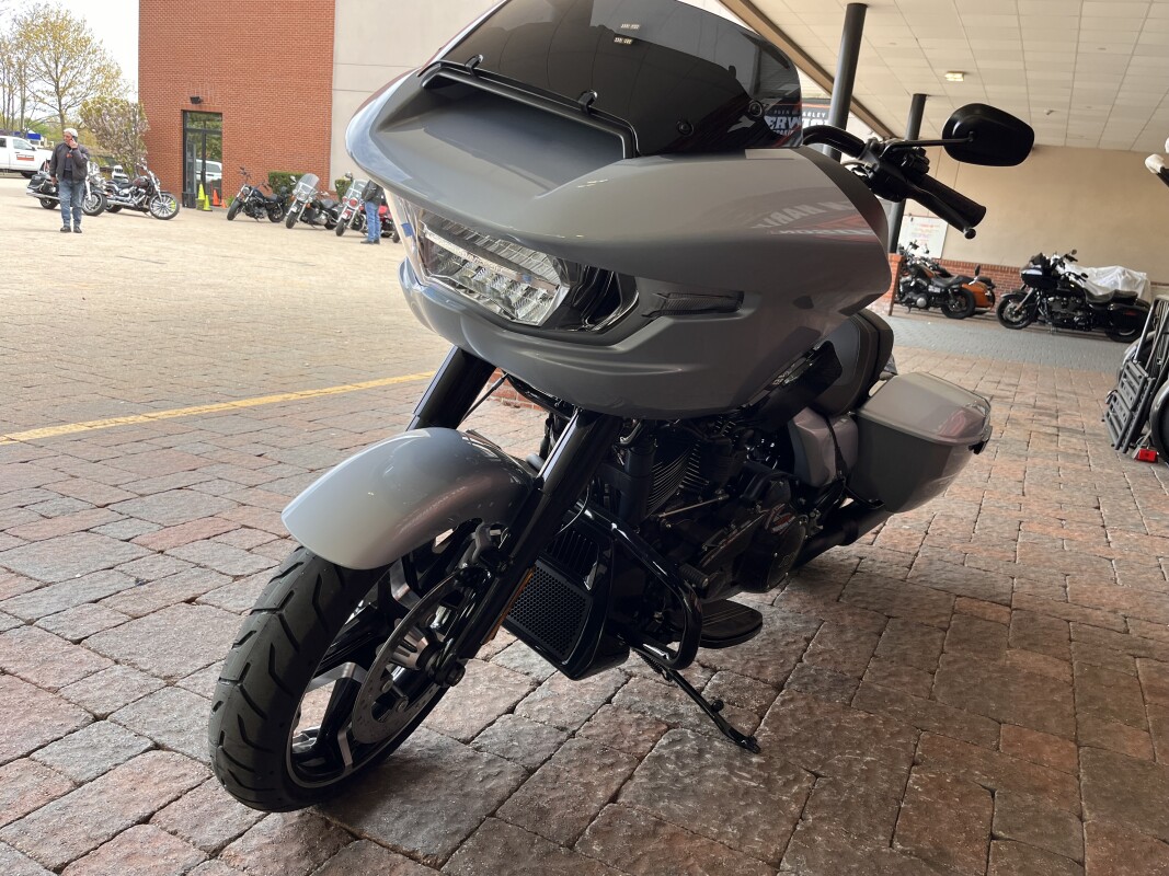 2025 Harley Davidson Road Glide FLTRX - Photo 3