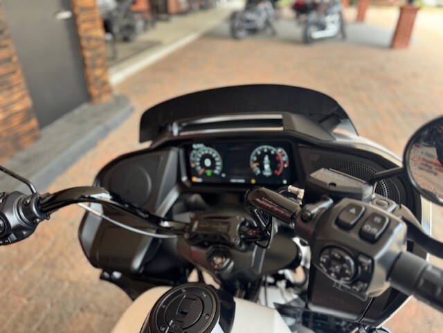 2025 Harley Davidson Road Glide FLTRX - Photo 3