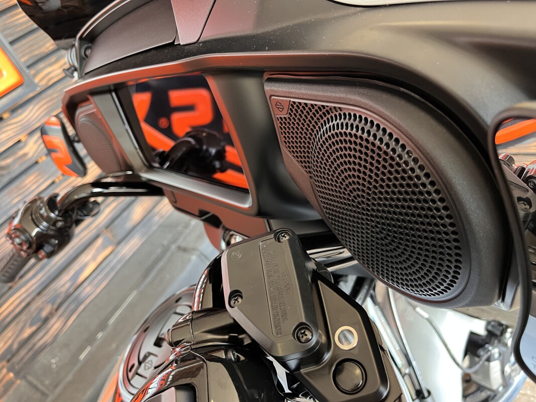 2025 Harley Davidson Street Glide FLHX - Photo 5