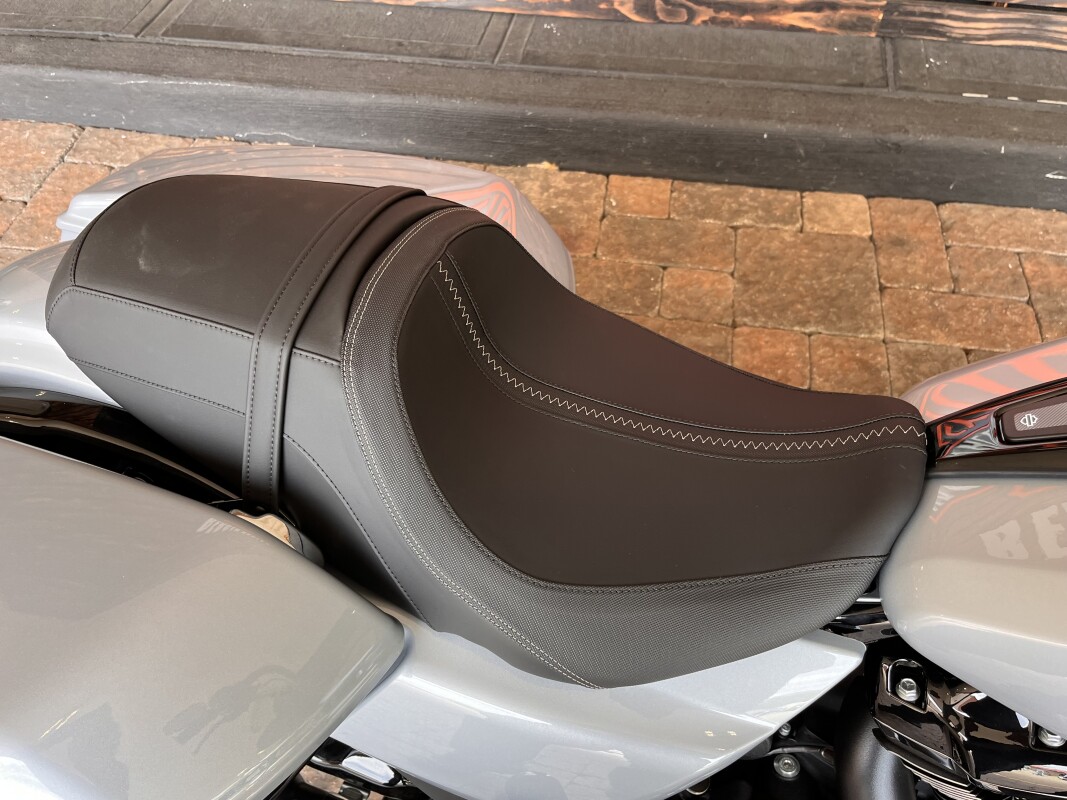 2025 Harley Davidson Road Glide FLTRX - Photo 8