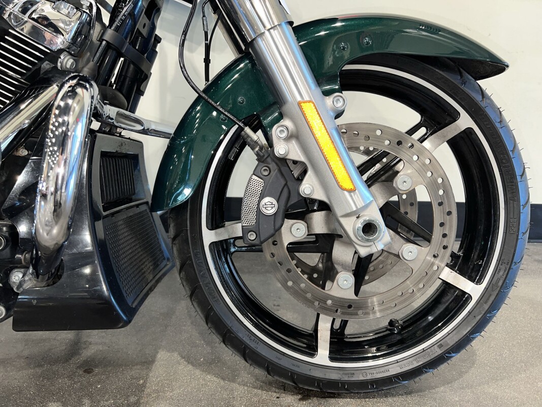 2024 Harley-Davidson Street Glide FLHX - Photo 3