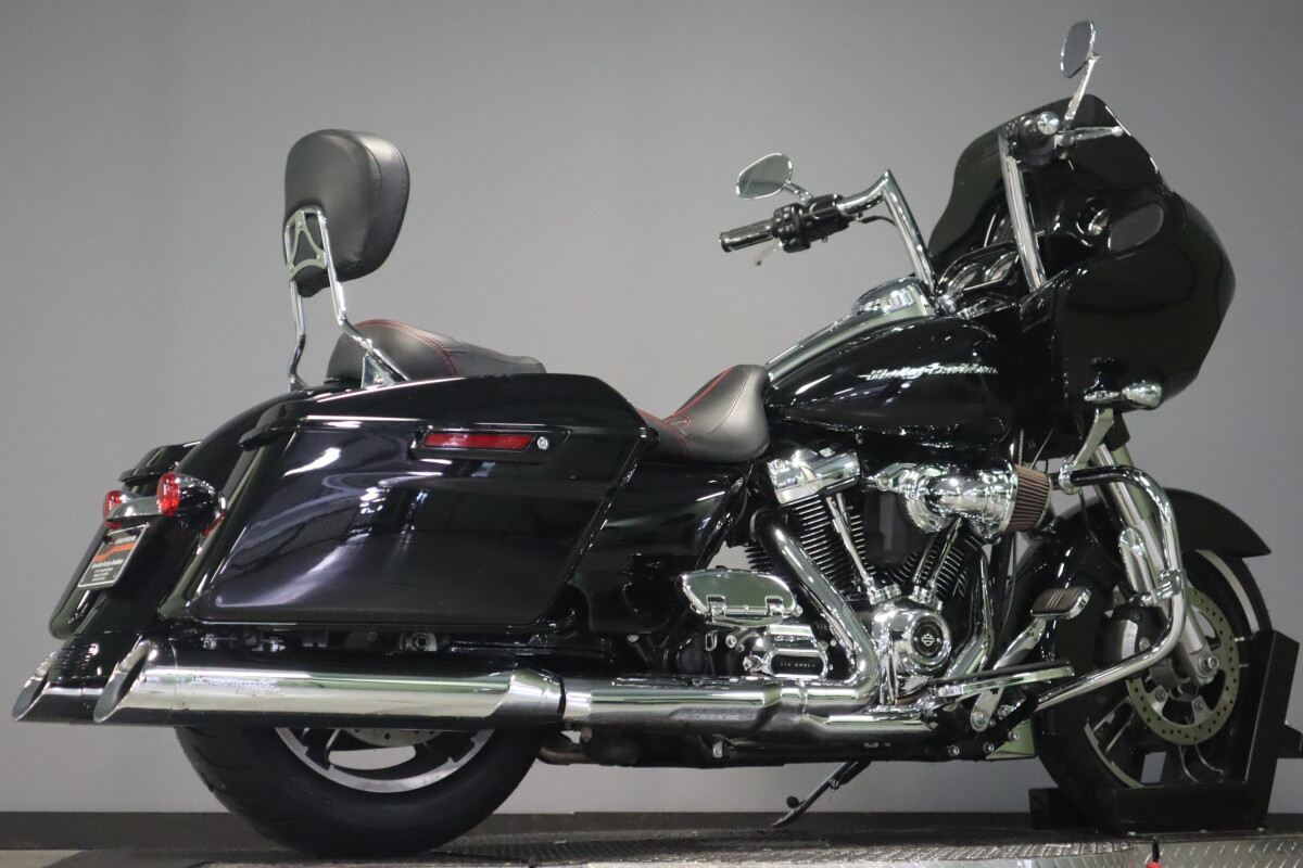 2017 Harley-Davidson Road Glide Special FLTRXS - Photo 8