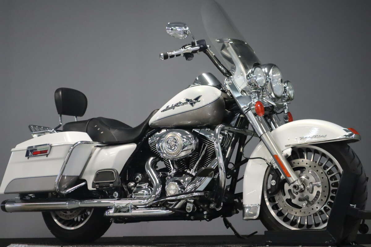 2009 Harley-Davidson Road King FLHR - Photo 2