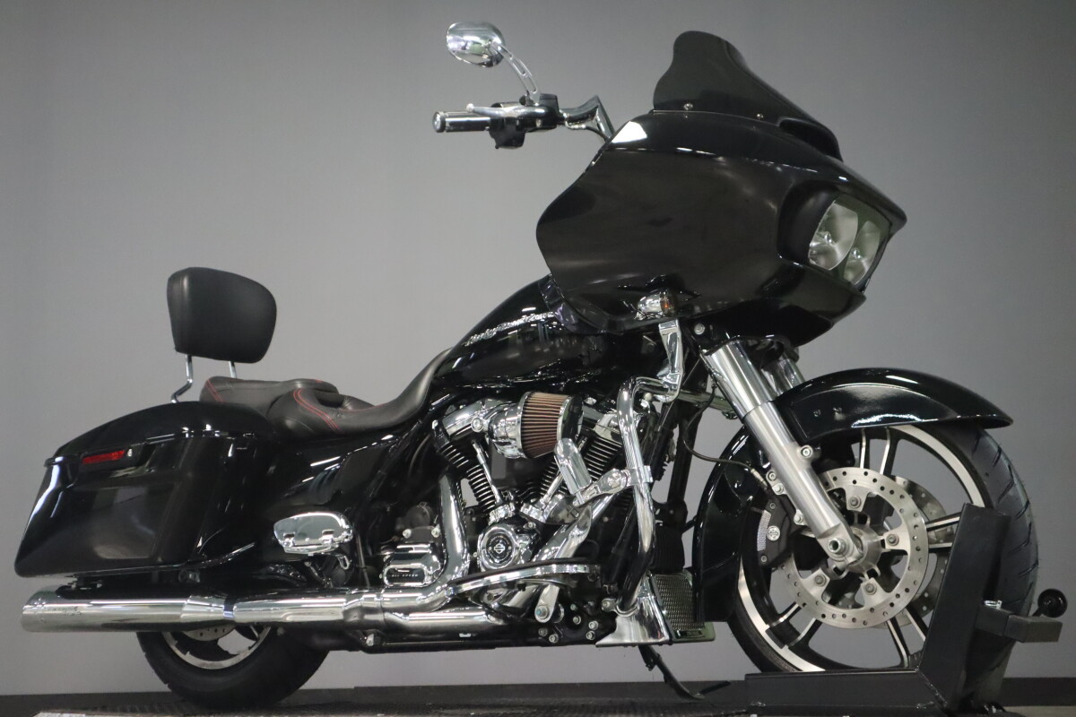2017 Harley-Davidson Road Glide Special FLTRXS - Photo 2