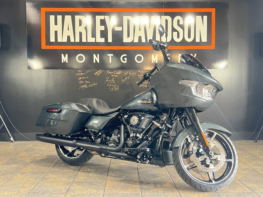 FLTRX 2025 Road Glide - Photo 2