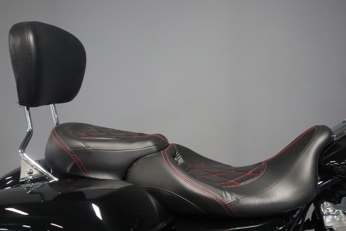2017 Harley-Davidson Road Glide Special FLTRXS - Photo 10