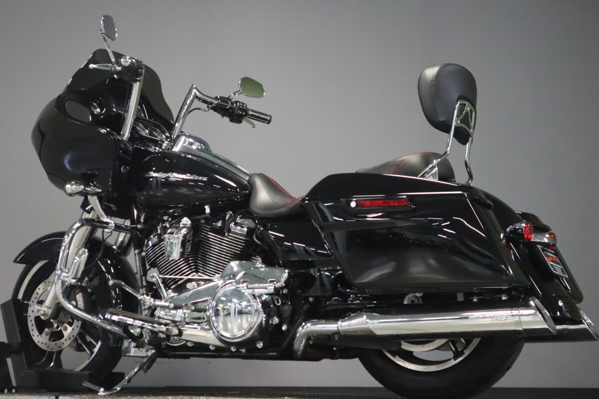 2017 Harley-Davidson Road Glide Special FLTRXS - Photo 6