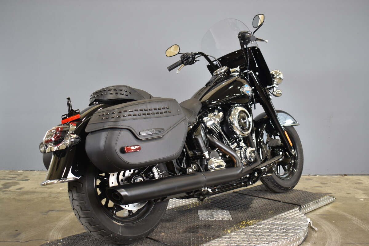2025 Harley-Davidson Heritage Classic FLHC - Photo 9