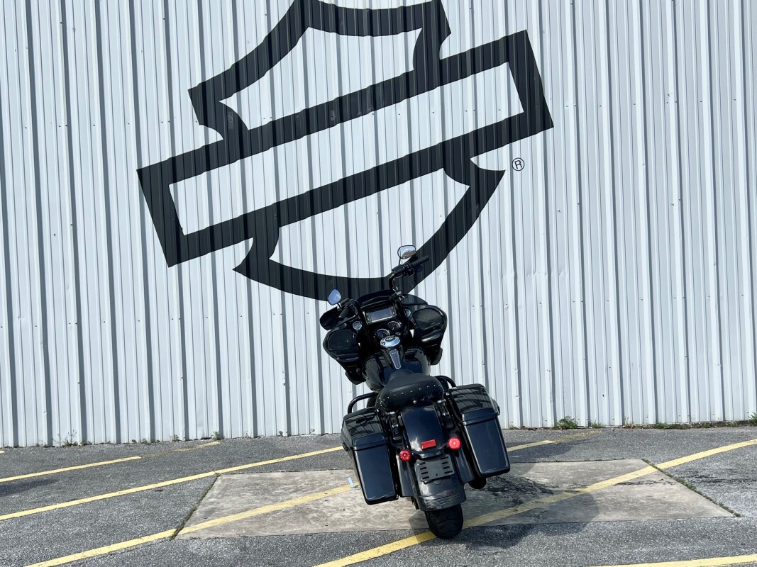 2018 Harley-Davidson Road Glide Special Vivid Black - Photo 3
