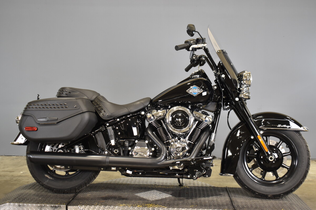 2025 Harley-Davidson® Heritage Classic FLHC | MotorCity Harley