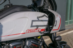 2025 Harley-Davidson Pan America 1250 ST thumb 1