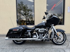 2020 Harley-Davidson<sup>®</sup> Road Glide<sup>®</sup> FLTRX thumb 3
