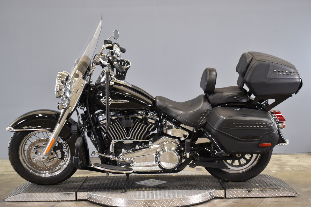 2020 Harley-Davidson Heritage Classic 107 FLHC - Photo 5