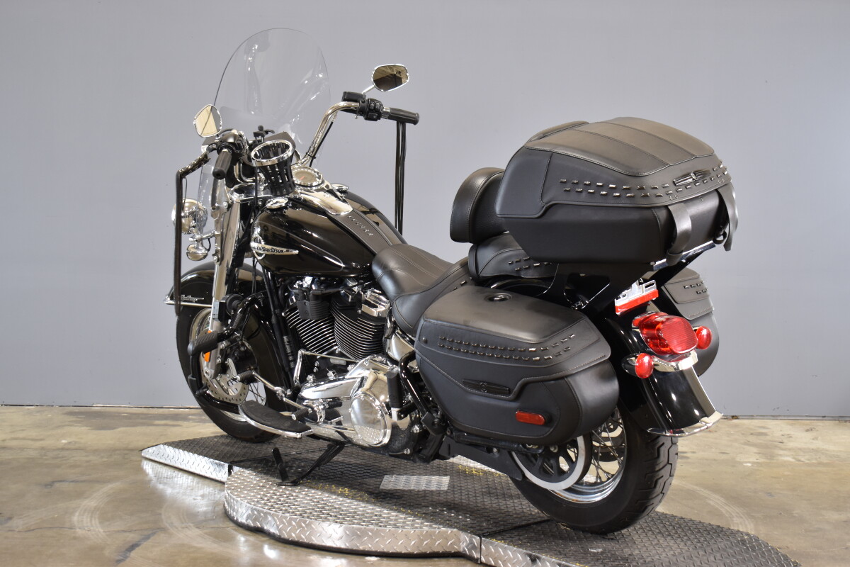 2020 Harley-Davidson Heritage Classic 107 FLHC - Photo 6