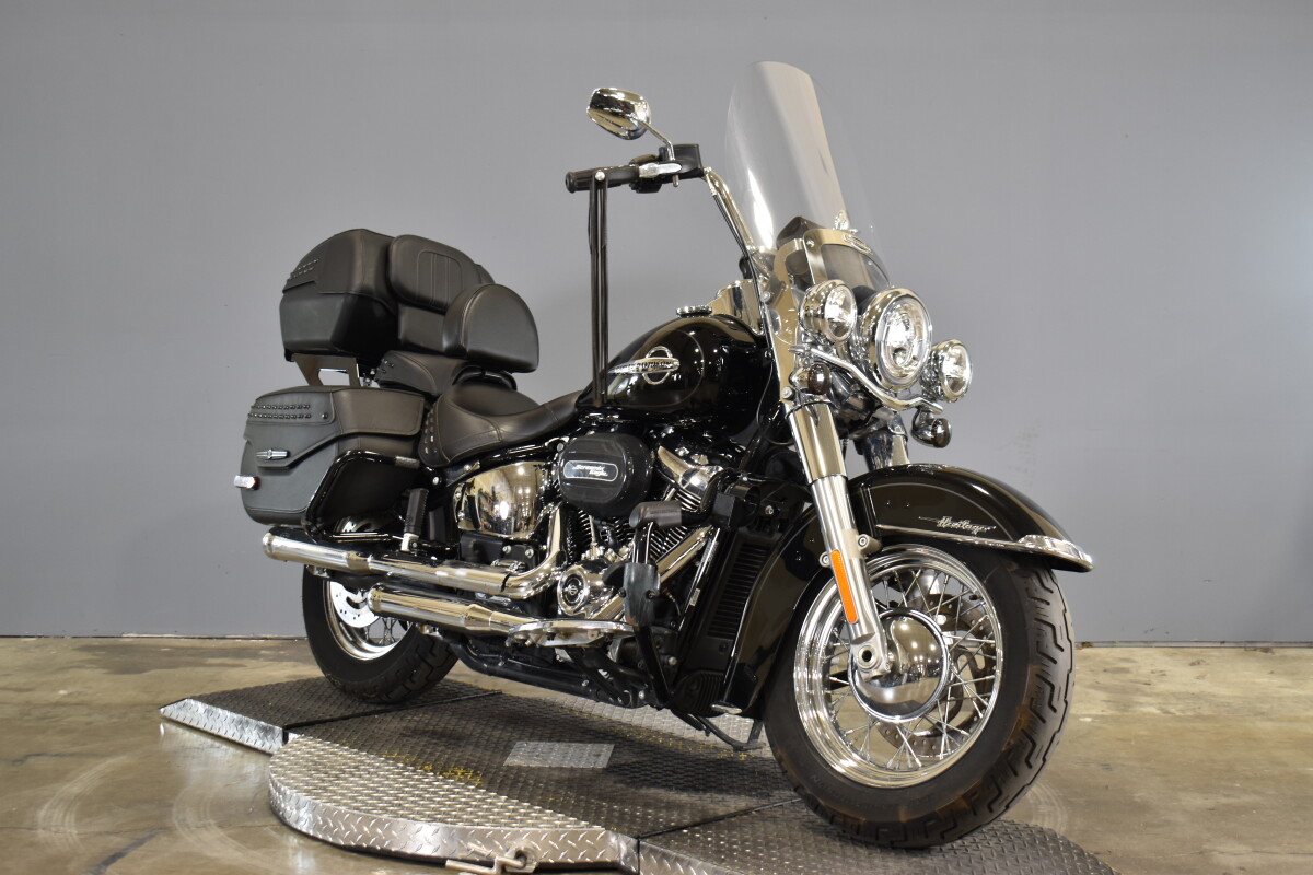 2020 Harley-Davidson Heritage Classic 107 FLHC - Photo 2