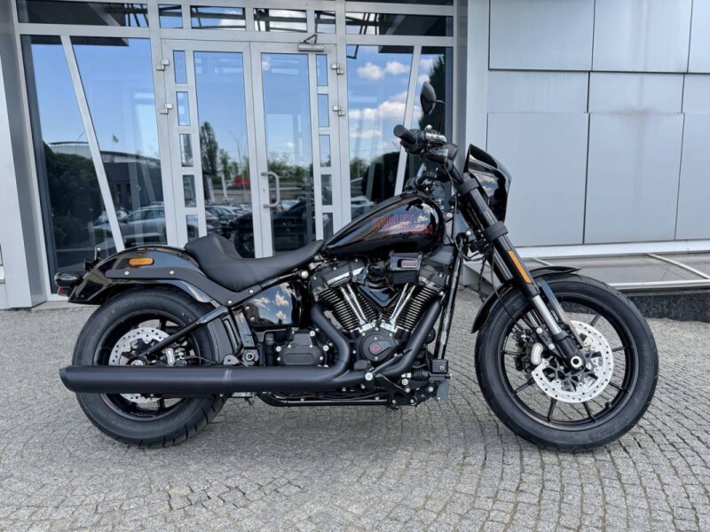 2025 Harley-Davidson<sup>®</sup> Low Rider™ S Vivid Black