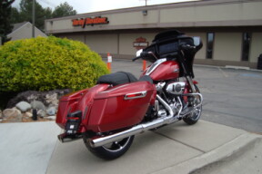 2025 Harley-Davidson<sup>®</sup> Street Glide® Brilliant Red thumb 0
