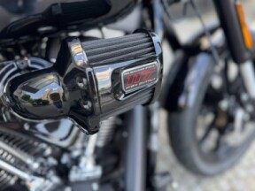 2025 Harley-Davidson<sup>®</sup> Low Rider™ S Vivid Black - Black Finish thumb 0