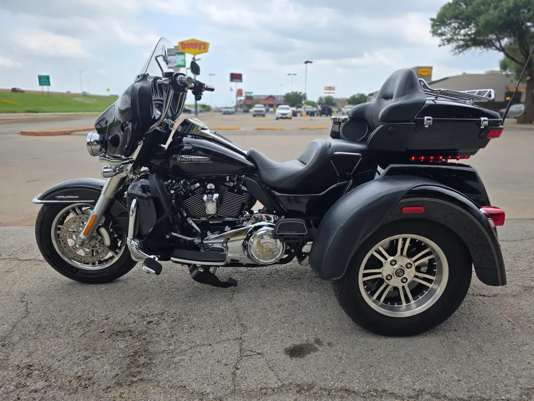 2017 Harley-Davidson Tri Glide Ultra - Photo 5